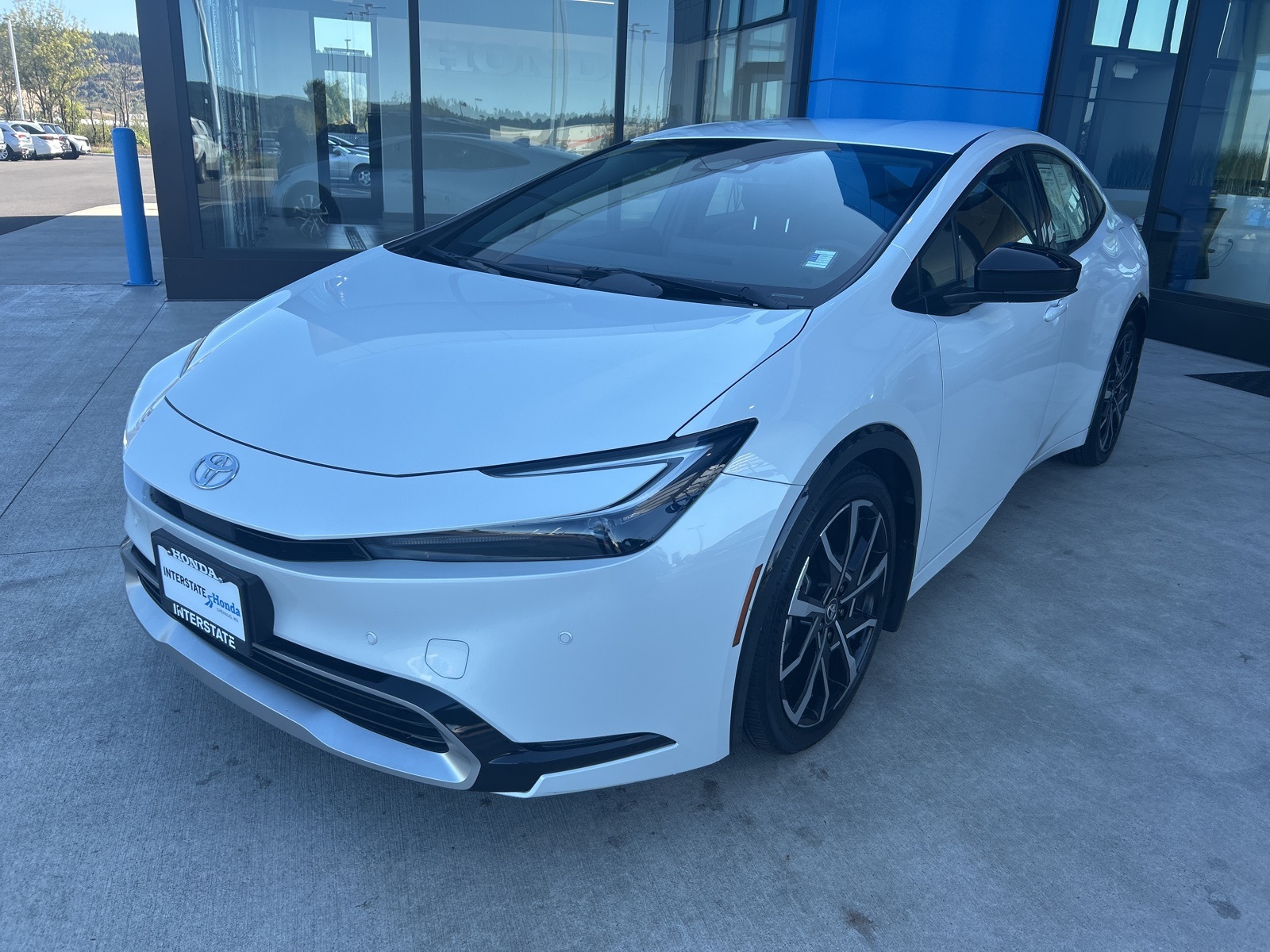 2023 Toyota Prius Prime XSE's photo