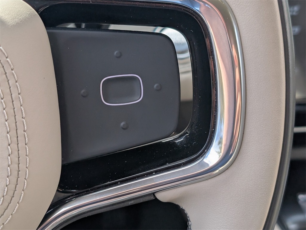 used 2025 Lincoln Nautilus car, priced at $49,988