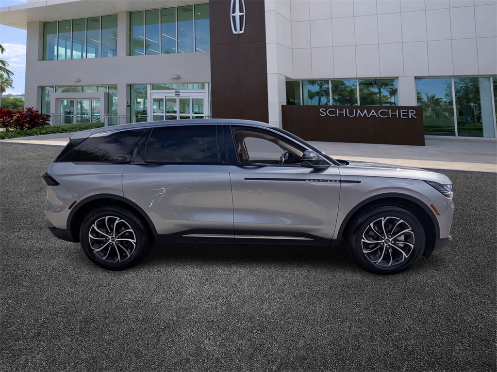 used 2025 Lincoln Nautilus car, priced at $49,988