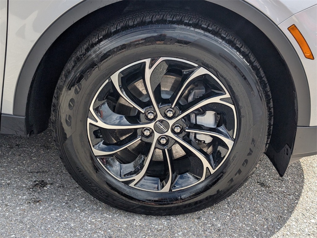 used 2025 Lincoln Nautilus car, priced at $49,988