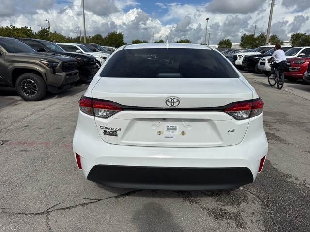 2024 Toyota Corolla LE photo 4