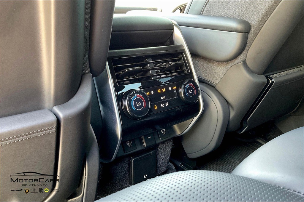2023 Land Rover Range Rover SV AWD SUV