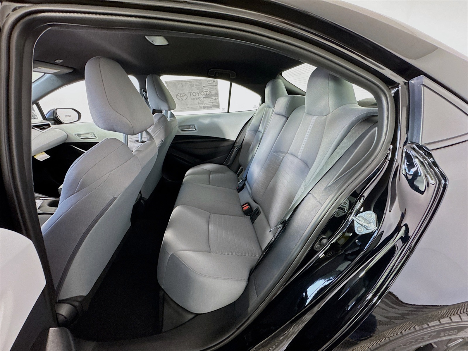 2025 Toyota Corolla SE photo 11