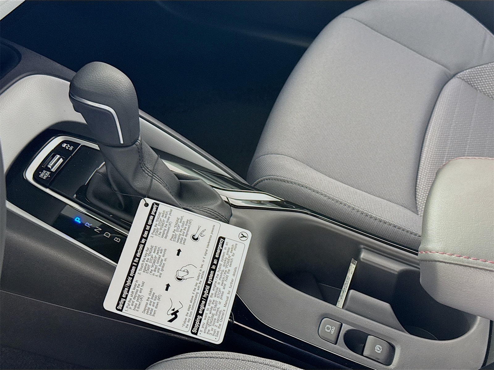 2025 Toyota Corolla SE photo 9