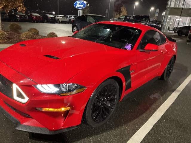 2021 Ford Mustang GT Premium's photo