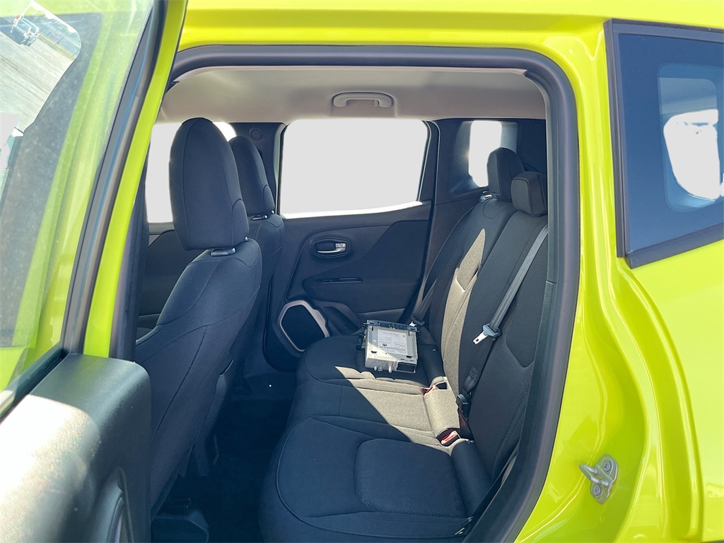 2017 Jeep Renegade Sport photo 18