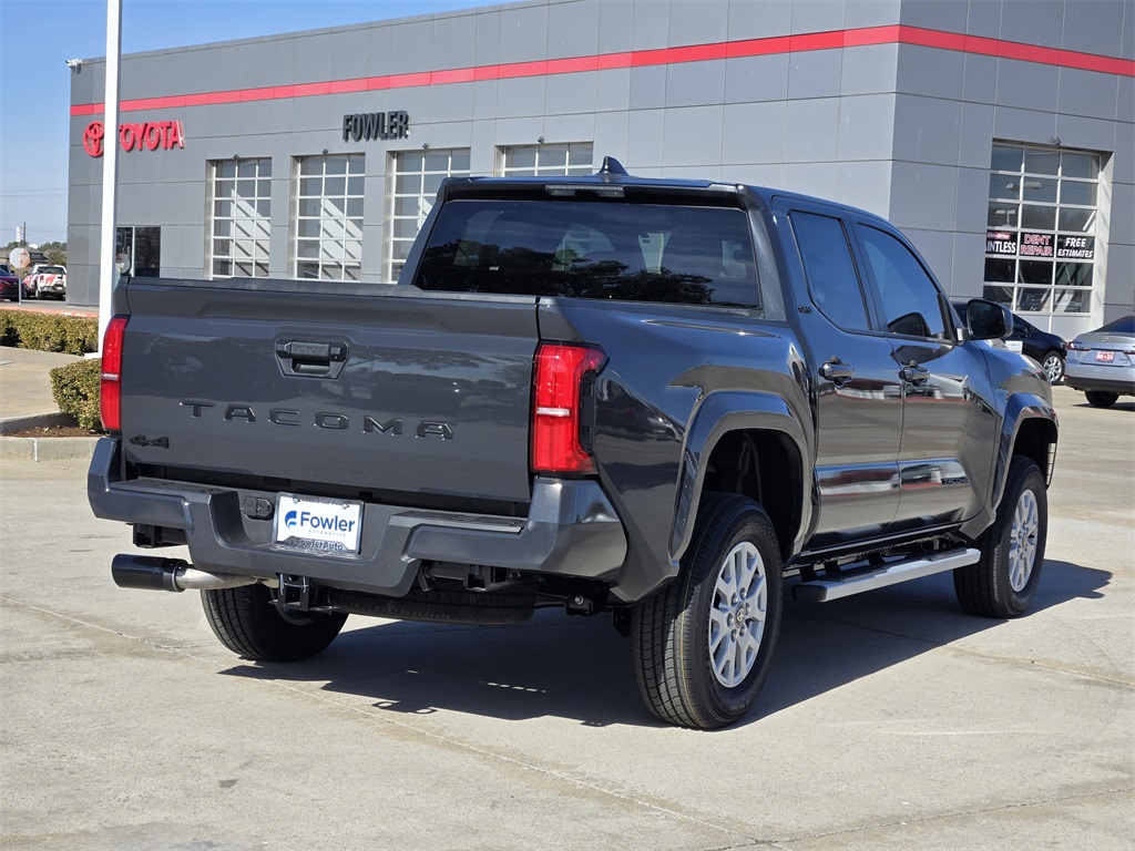 2025 Toyota Tacoma SR5 Double Cab photo 4