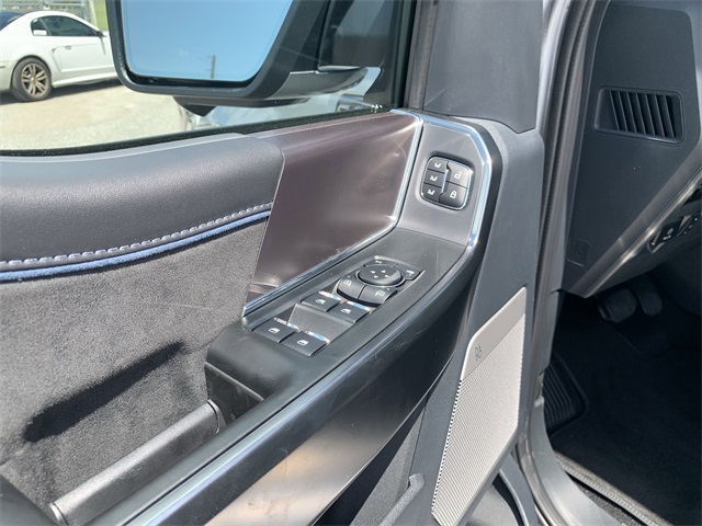 2025 Iconic Silver Metallic Ford F-150 Platinum 4X4 Truck