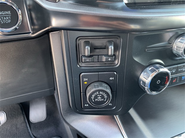 2025 Iconic Silver Metallic Ford F-150 Platinum 4X4 Truck