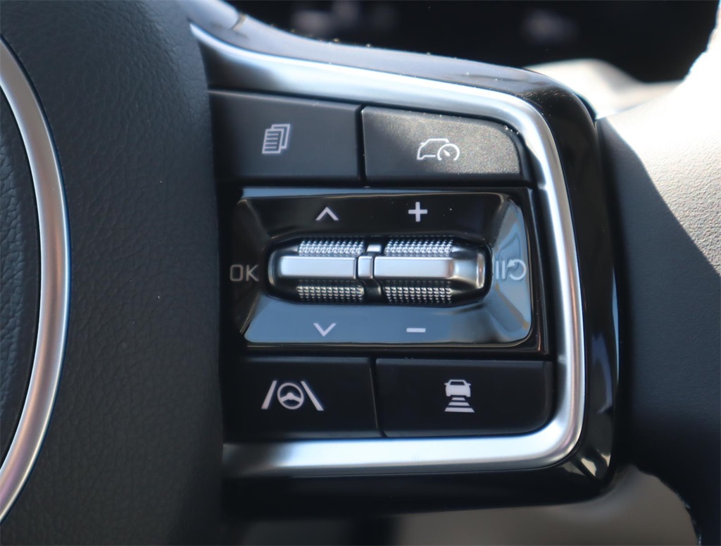 2025 Kia Sorento SX - Photo 10