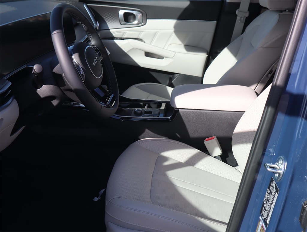 2025 Kia Sorento SX - Photo 23