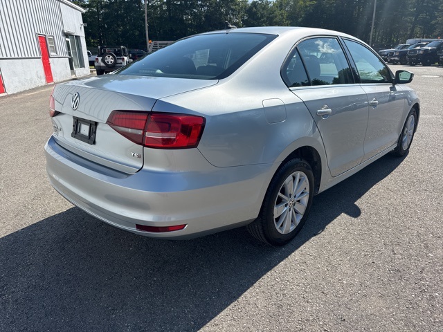 2015 Volkswagen Jetta 1.8T SE photo 4