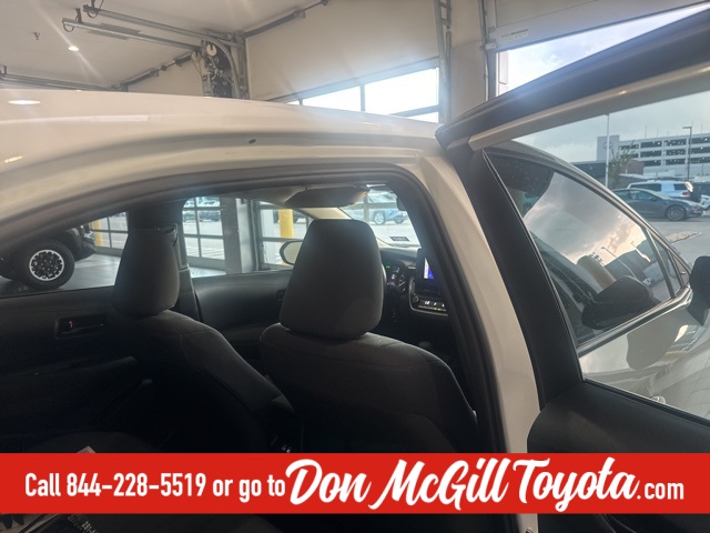 2023 Toyota Corolla LE photo 10