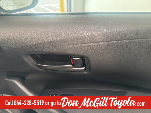 2023 Toyota Corolla LE photo 6