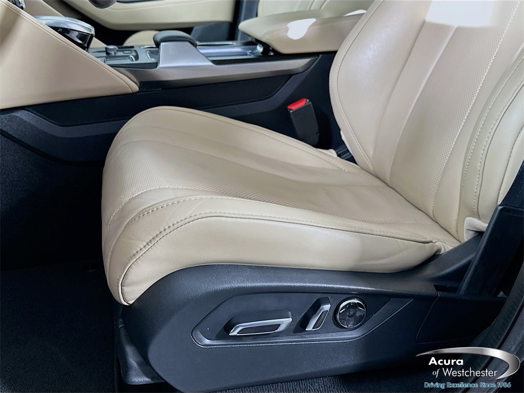 used 2023 Acura MDX car, priced at $37,699