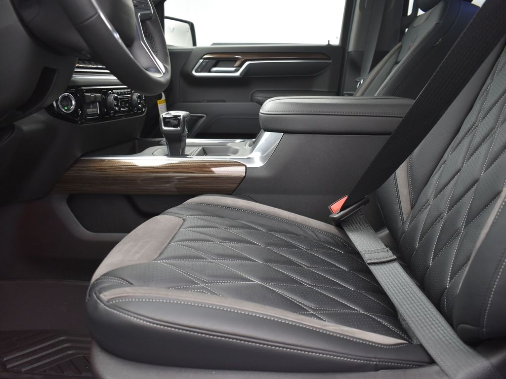 2025 Sterling Gray Metallic Chevrolet Silverado 1500 RST 4X4 Truck