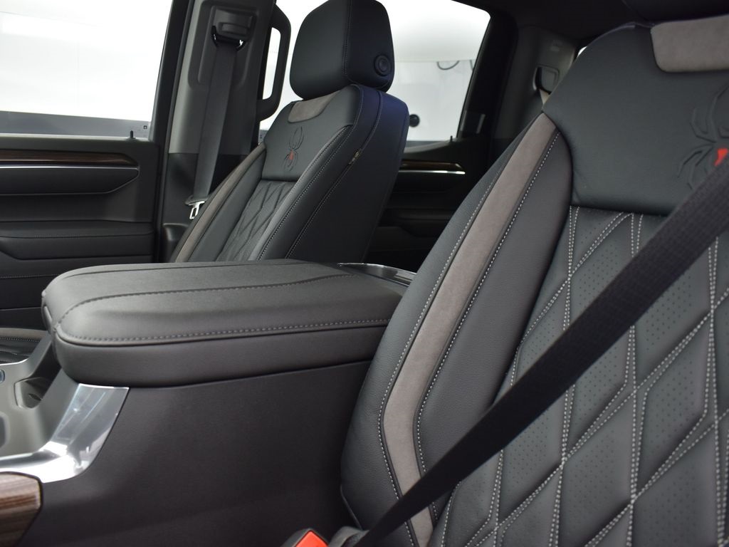 2025 Sterling Gray Metallic Chevrolet Silverado 1500 RST 4X4 Truck