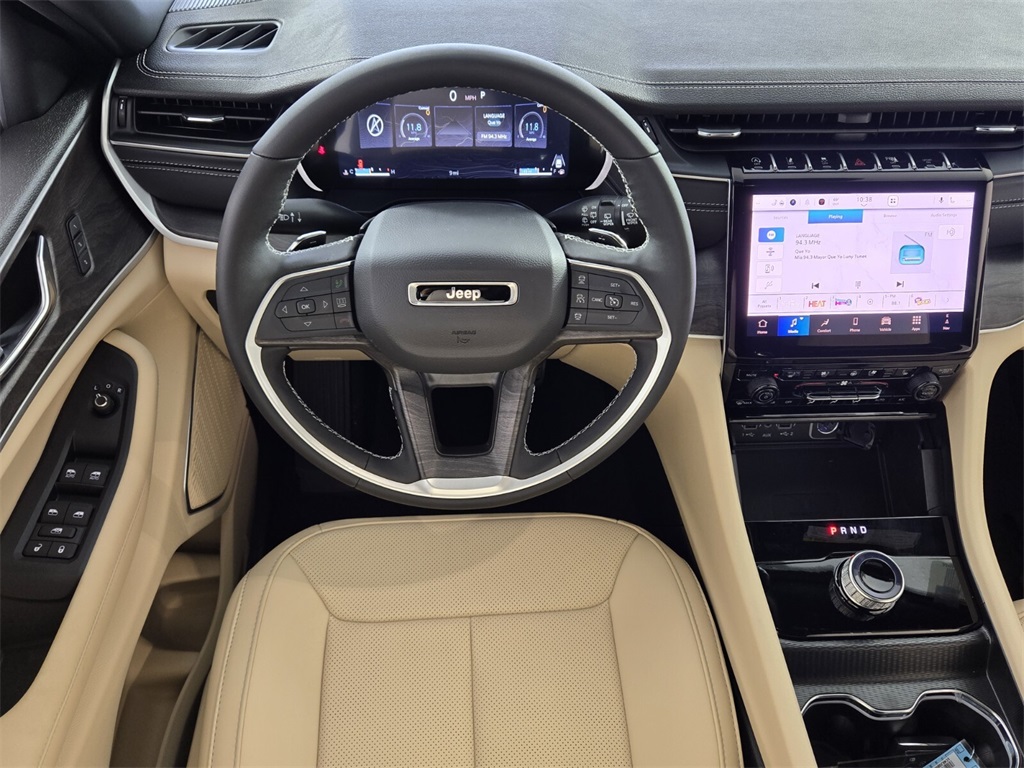 new 2025 Jeep Grand Cherokee car, priced at $43,085