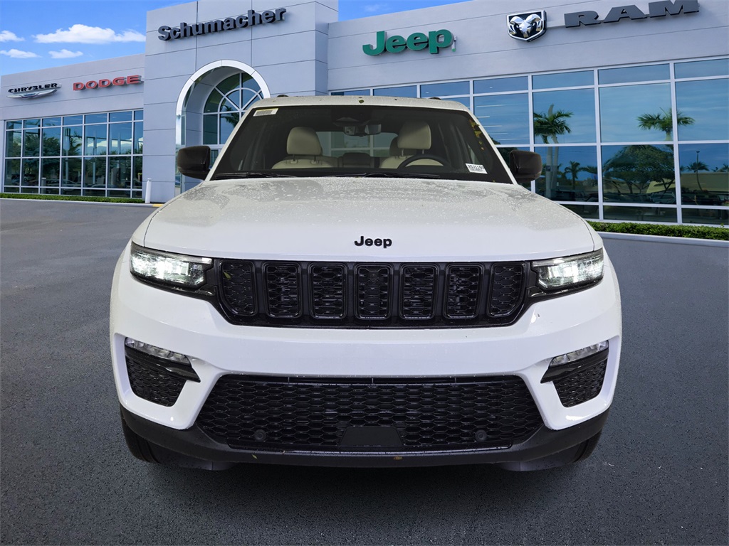 new 2025 Jeep Grand Cherokee car, priced at $43,085
