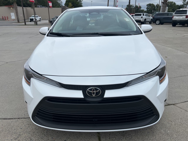 2026 Toyota Corolla LE photo 2