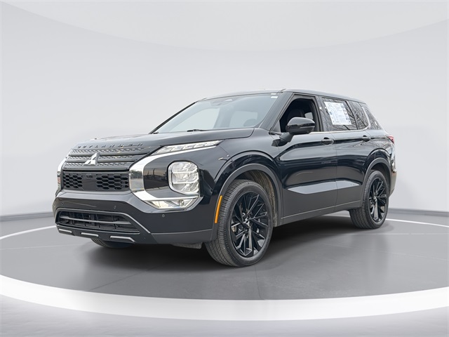 2023 Mitsubishi Outlander SEL Black Edition's photo