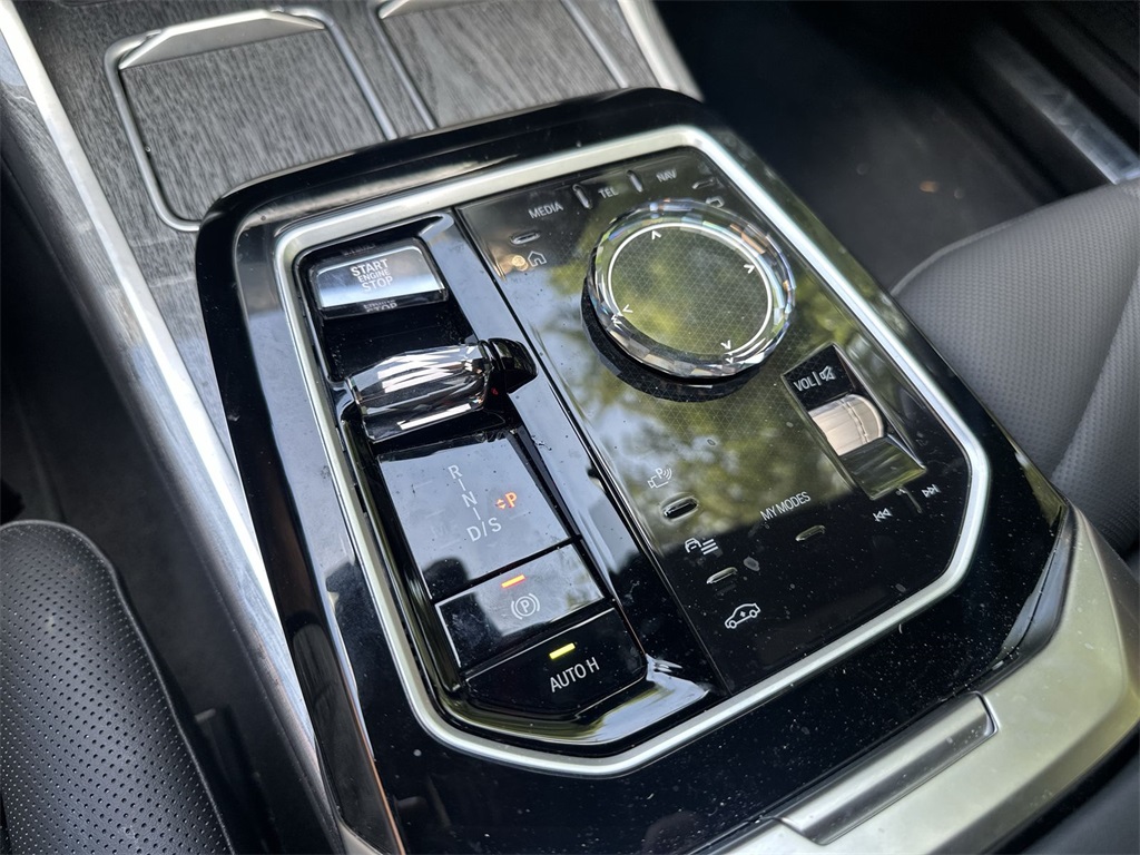 7 Series Sedan 740i xDrive