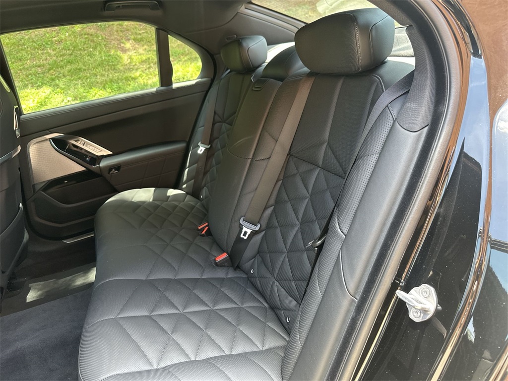7 Series Sedan 740i xDrive