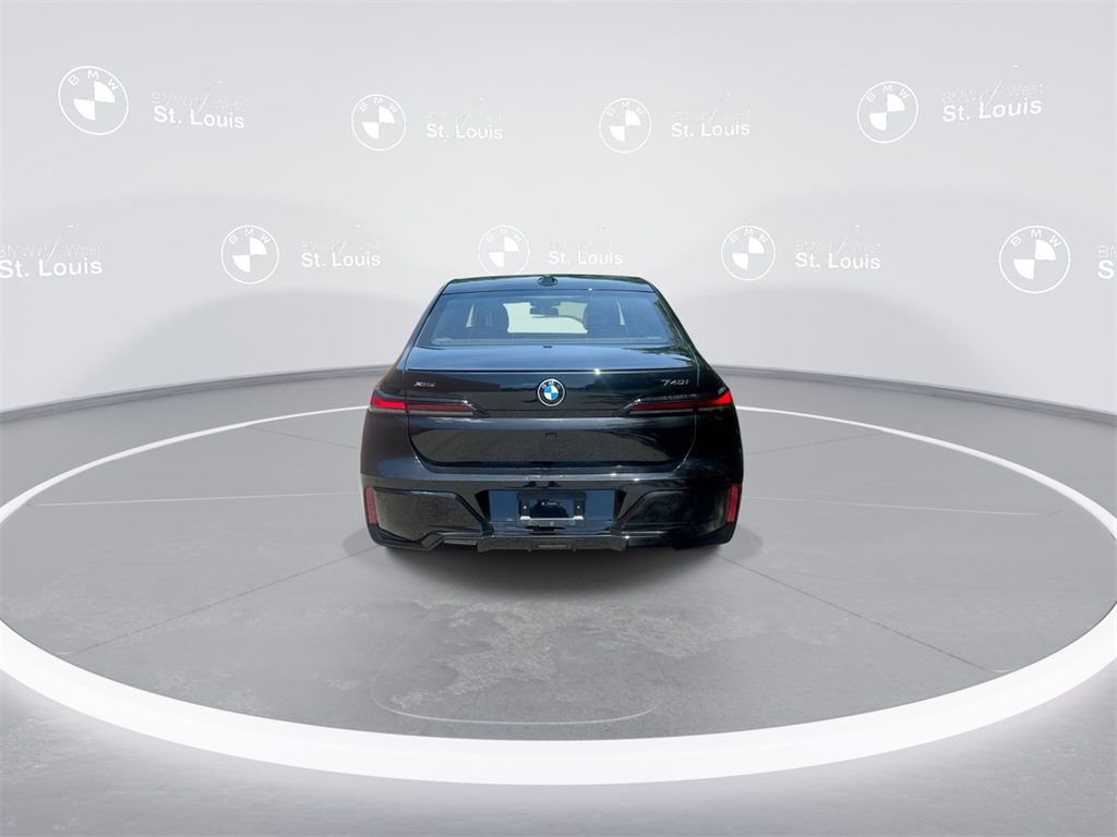 7 Series Sedan 740i xDrive