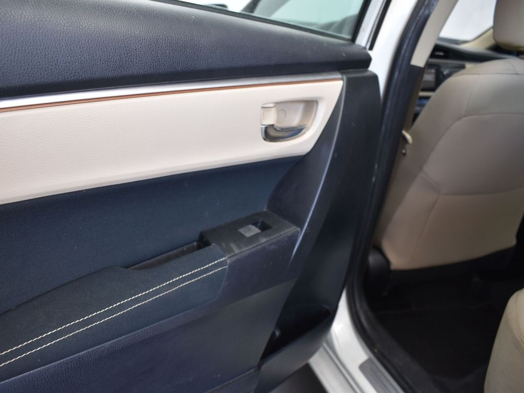 2014 Blizzard Pearl Toyota Corolla LE ECO FWD Sedan