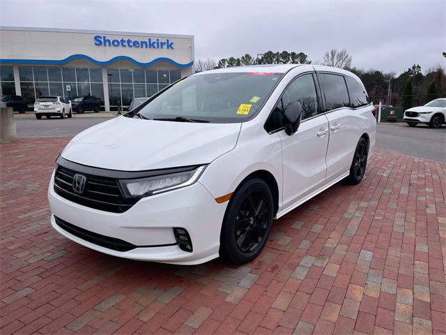 2024 Honda Odyssey SPORT's photo