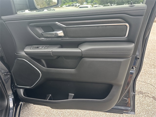 2026 Ram 1500 Laramie photo 14