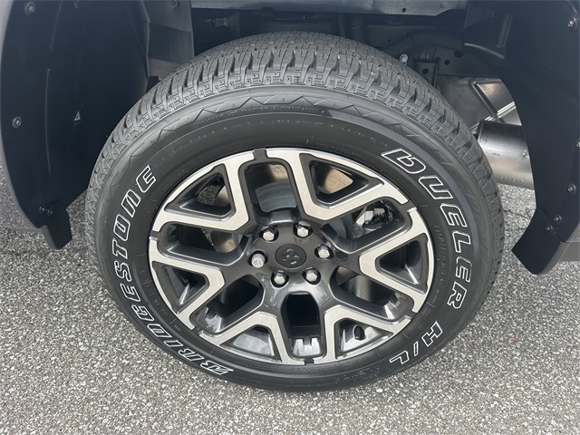 2026 Ram 1500 Laramie photo 19