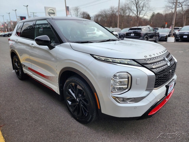 2023 Mitsubishi Outlander SE RALLIART's photo