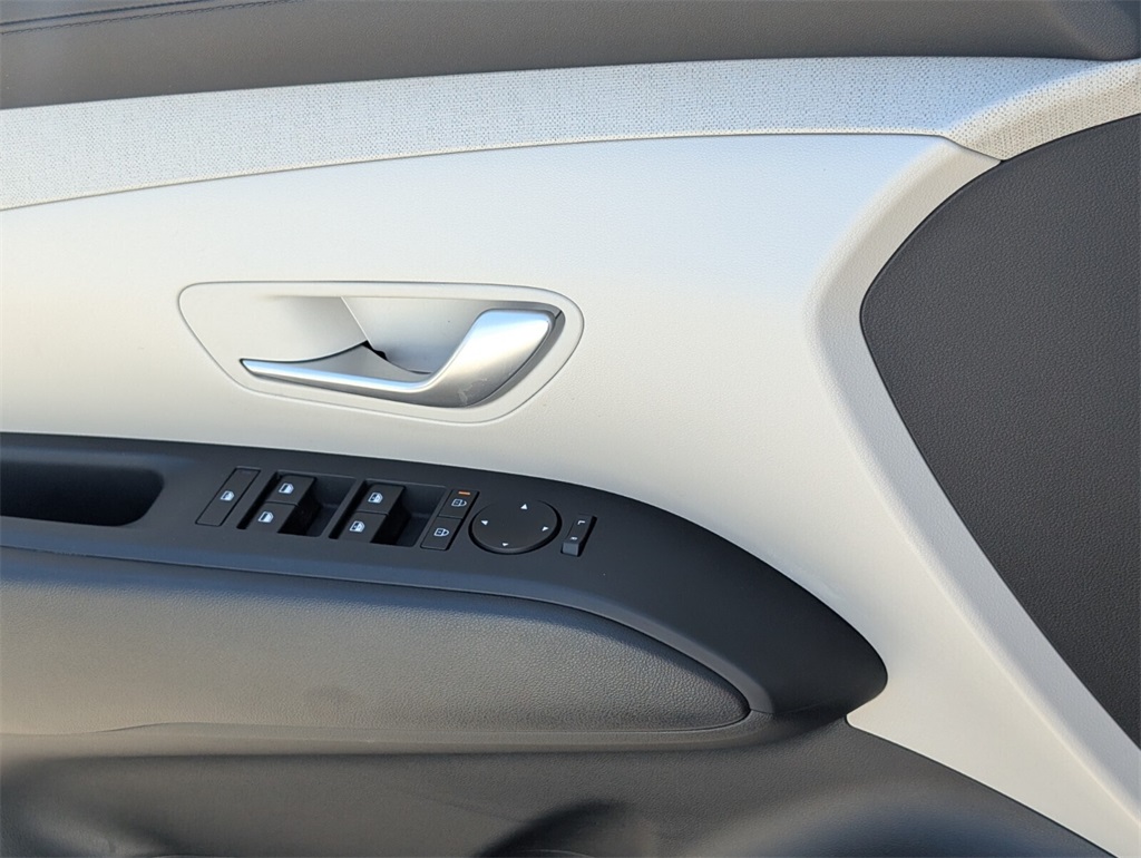 used 2025 Hyundai Tucson car, priced at $27,500