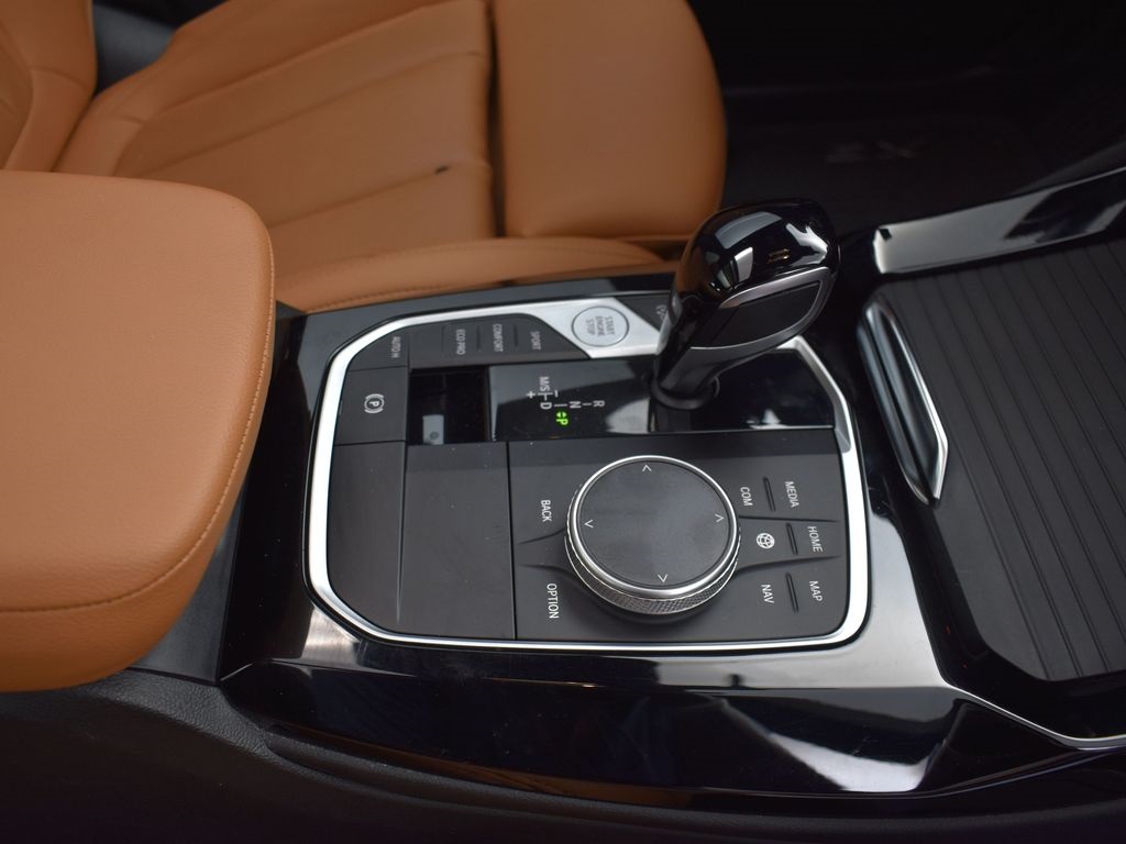 2024 Alpine White BMW X3 sDrive30i RWD SUV