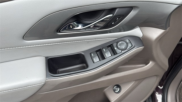 used 2020 Chevrolet Traverse car, priced at $18,463