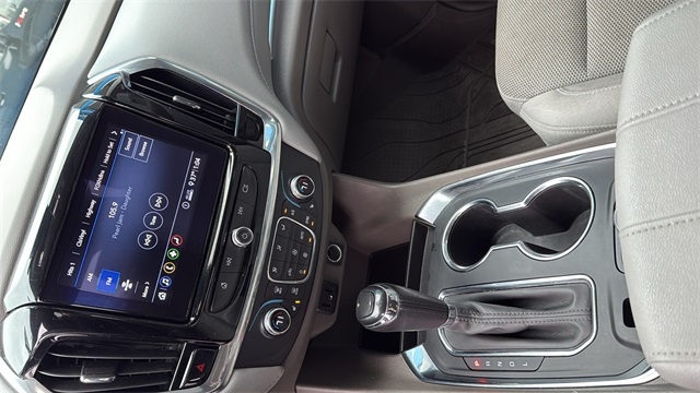 used 2020 Chevrolet Traverse car, priced at $18,463