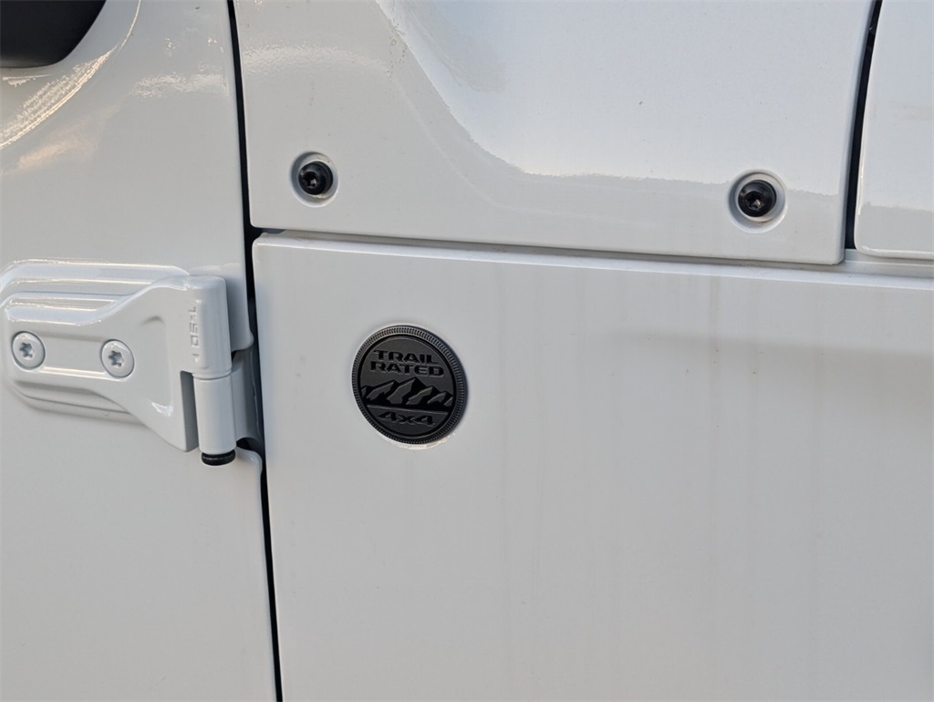 new 2025 Jeep Wrangler car, priced at $48,620