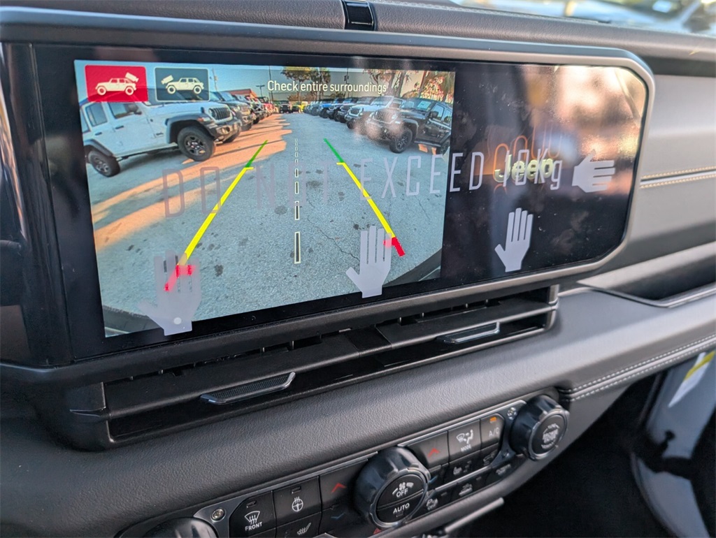 new 2025 Jeep Wrangler car, priced at $48,620