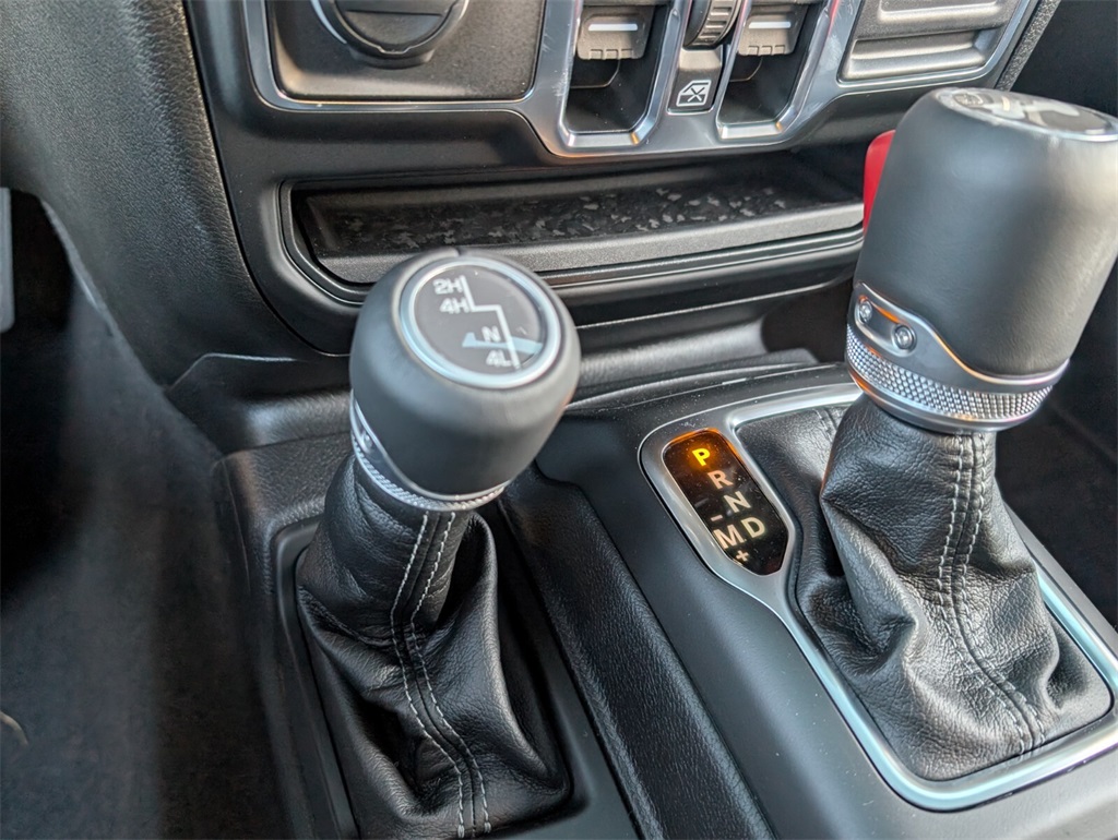 new 2025 Jeep Wrangler car, priced at $48,620