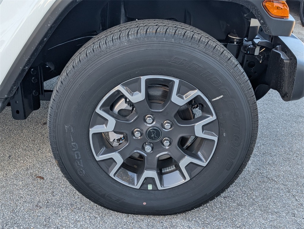 new 2025 Jeep Wrangler car, priced at $48,620