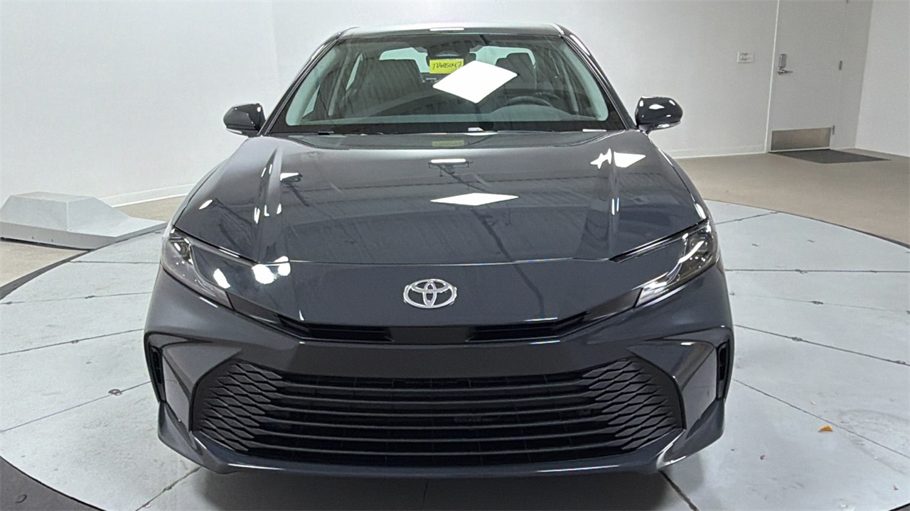 2026 Toyota Camry LE photo 2