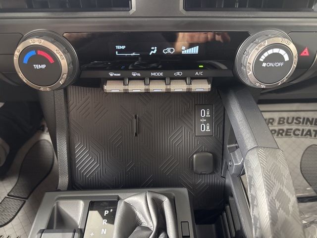 2025 Toyota 4Runner SR5 photo 16