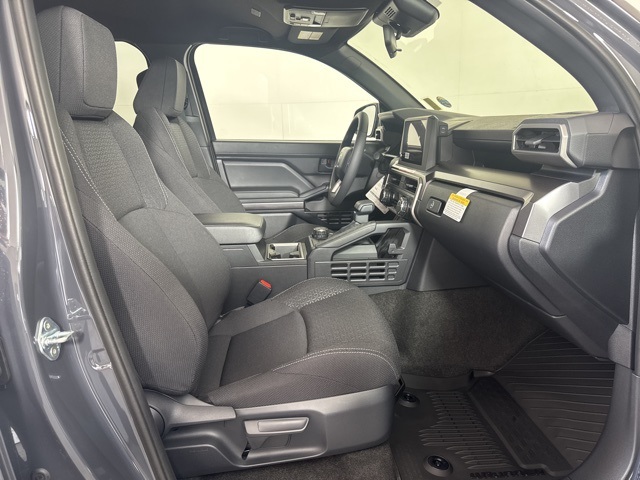 2025 Toyota 4Runner SR5 photo 4