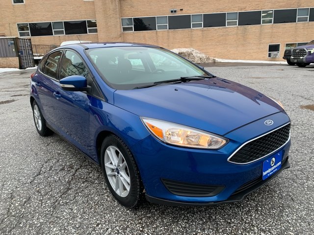 2018 Ford Focus SE's photo