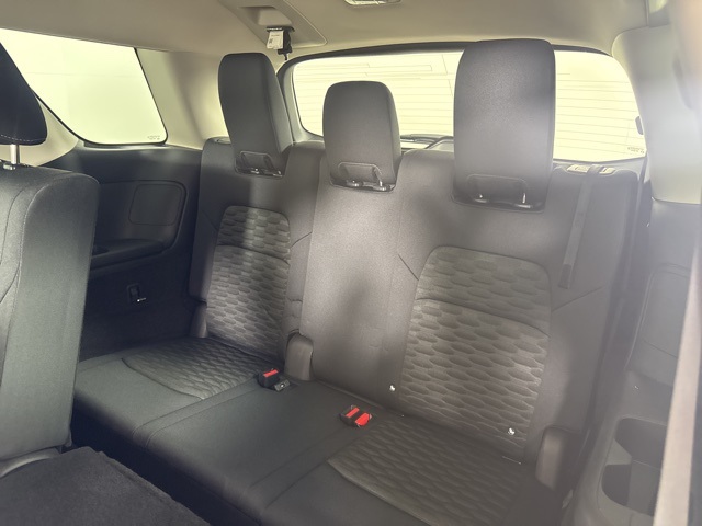 2022 Pearl White Tricoat Nissan Pathfinder SV FWD SUV