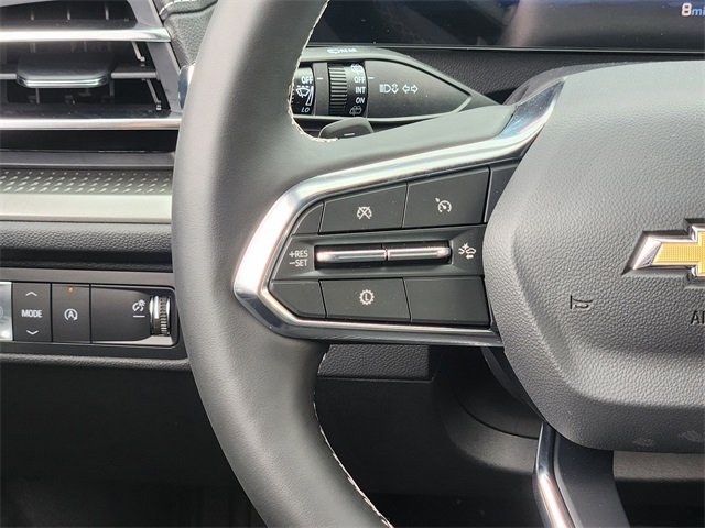 2025 Lakeshore Blue Metallic Chevrolet Traverse LT FWD SUV