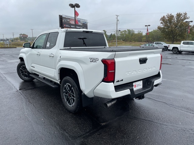 2025 Toyota Tacoma TRD Sport Double Cab photo 3