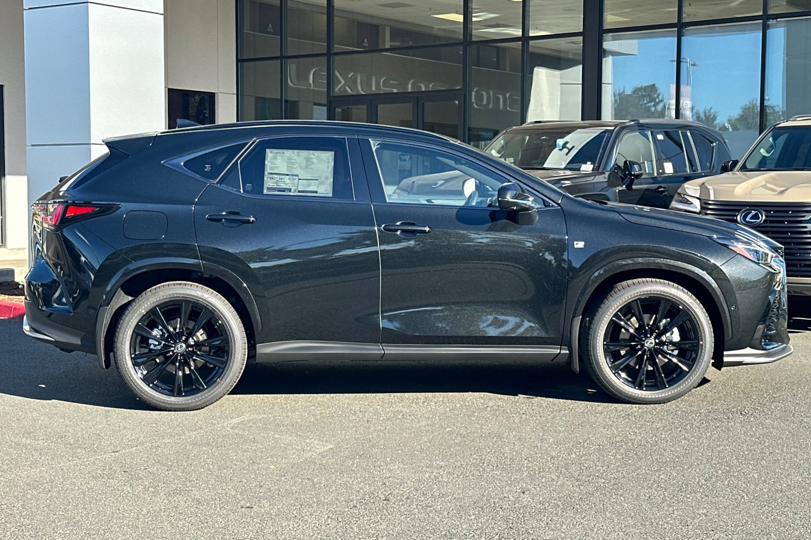 2026 Lexus NX 450h+ F SPORT Handling AWD photo 2