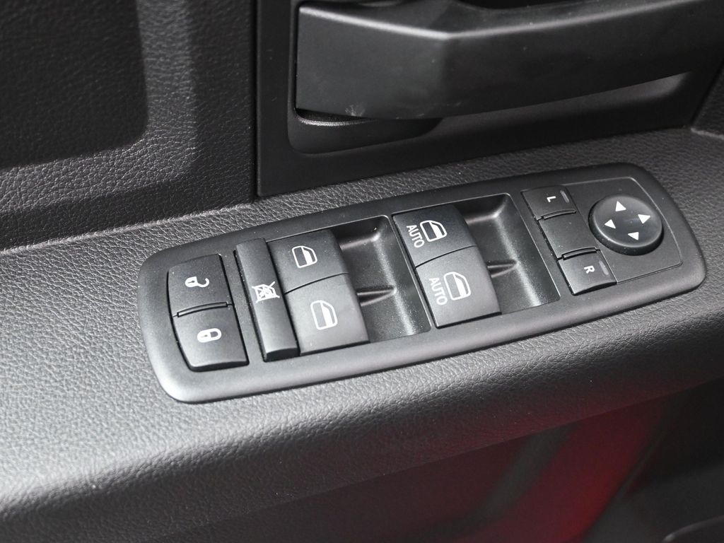 2016 Ram 3500 Tradesman photo 6